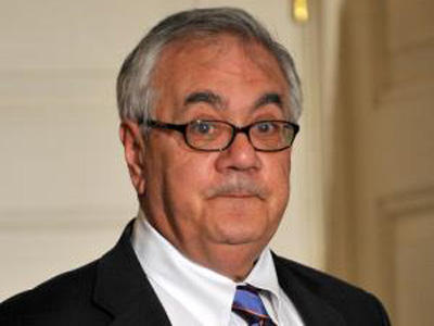 Former Congressman Barney Frank speaks about his political career at College Democrats&#39; fall speaker event in Cahn Auditorium on Tuesday evening. - barney-frank-didnt-invite-obama-to-his-wedding